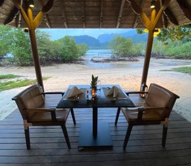 Padang Matsirat Villa | Saujana Private Villas