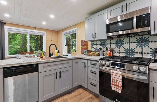 Darrington Cabin | Sauk River Cabins Hot Tub Firepit