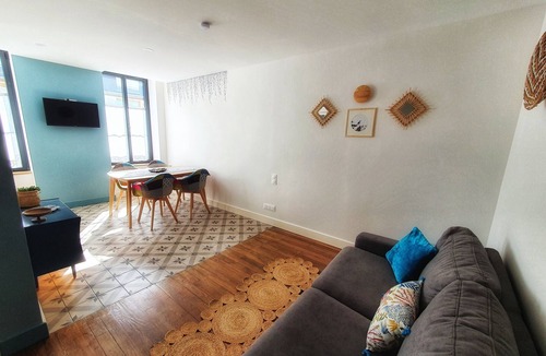 La Charite-sur-Loire Apartment | Saule flat, design and comfort