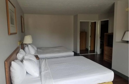 Sault Ste. Marie Hotel | Sault Superior Place