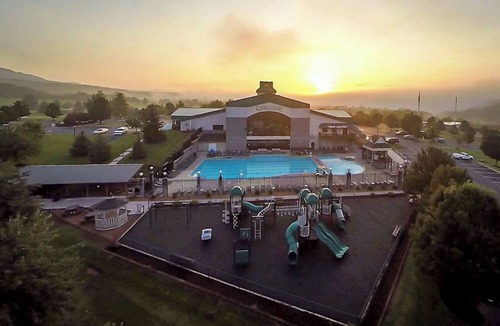 Massanutten House | Sauna, Fireplace, Resort amenities!