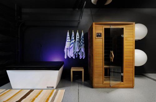 Arabian Crest House | Sauna fitness room Hot Tub