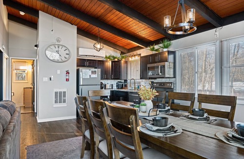 Lake Harmony Estates Cabin | Sauna-HotTub-FirePit-Private Lot