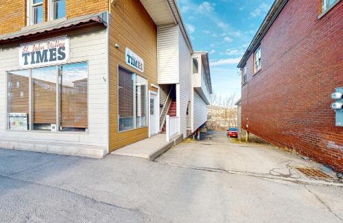 Madawaska House | Sauna! Northern Maine Base Near Snowmobile Trails