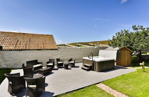 Braunton House | SAUNTON GRANGE 7 Bedrooms