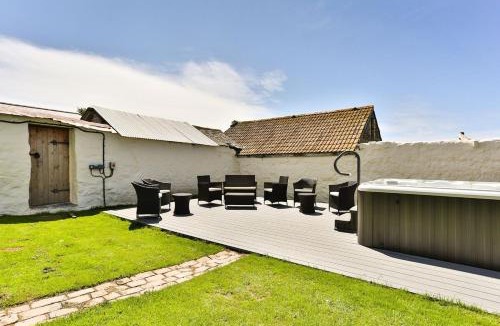 Braunton House | SAUNTON GRANGE 7 Bedrooms