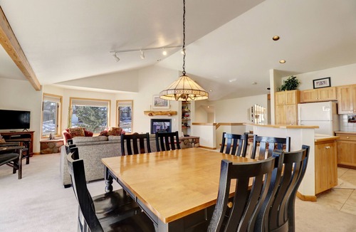 Wildernest Condo | Sauterne Sanctuary 3br 3ba 3 Bedroom Home by RedAwning