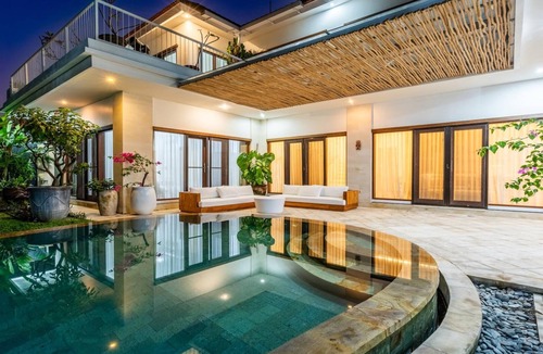 Sanur Villa | Savanna – 3BR Modern, Spacious Two-Story Pool Villa