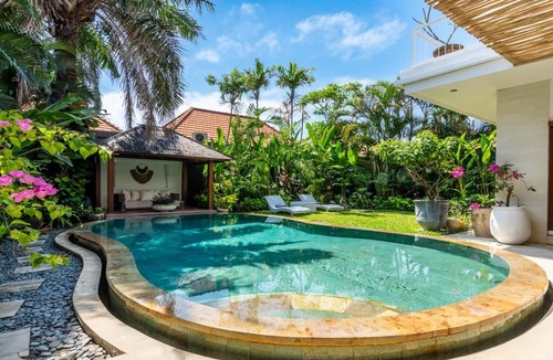 Sanur Villa | Savanna – 3BR Modern, Spacious Two-Story Pool Villa