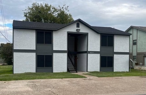 College Station Apartment | Savannah: 1st Floor-Walk to A&M-Comfy King Beds