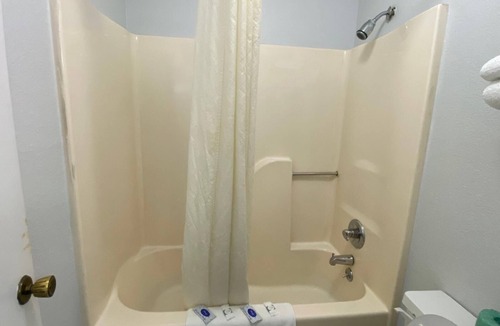 Savannah Hotel | Savannah Lodge