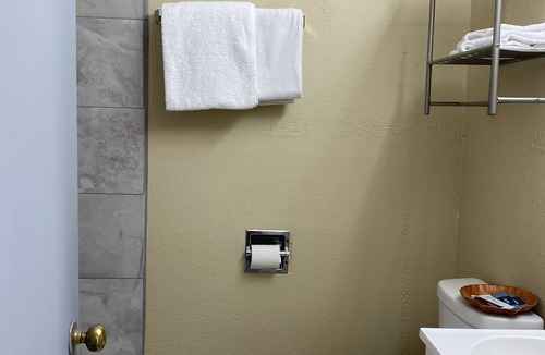 Savannah Hotel | Savannah Motel