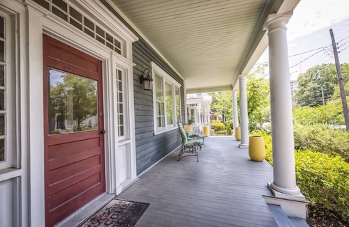 Wilmington Historic District Condo | Savannah Suite on Front