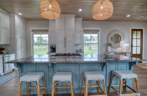 Vinita House | Save 15% Off 4 Night Stay! Amazing Waterfall/Lake Views! Pool, Dock!