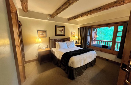 Lake Placid Resort | SAVE 30% OFF WHEN YOU BOOK @ WHITEFACE LODGE RESORT. AVAIL April 10-12th.