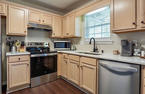 Siluria House | Save BiG at Warrior Landing!