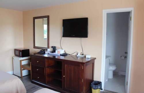Kincardine Hotel | Save Inn Kincardine