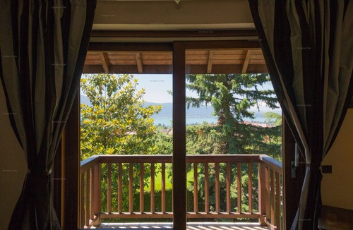 Menthon-Saint-Bernard House | Savoielac - Lake Annecy - Menthon-st-bernard - Large family home : Villa Chapelle