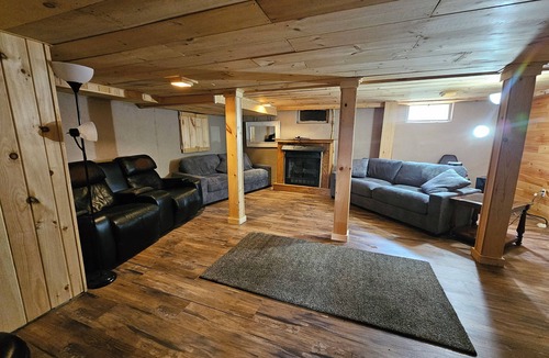 Dundee Cottage | Savor a Sunset on Waneta Lake!
