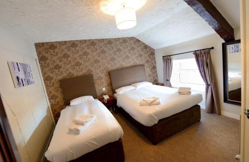 Saint Clears Hotel | Savoy Country Inn