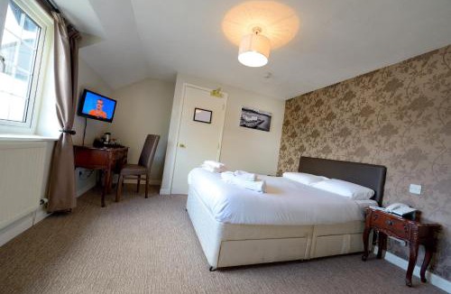 Saint Clears Hotel | Savoy Country Inn
