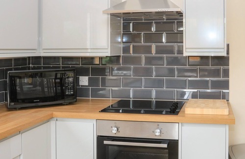 Dawlish Cottage | Sawtons Cottage 2