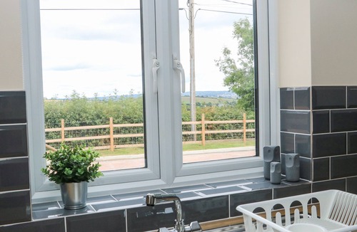 Dawlish Cottage | Sawtons Cottage 2