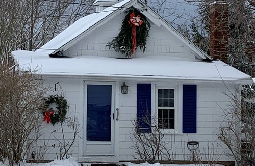 Old Saybrook Center Cottage | Saybrook Point Cottage - Charming and Private