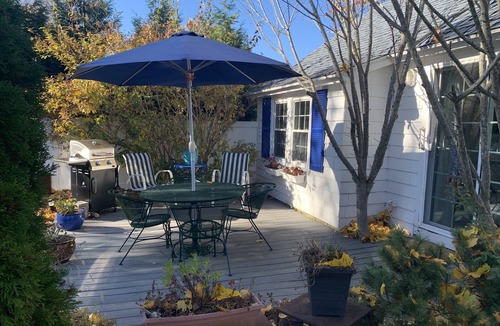 Old Saybrook Center Cottage | Saybrook Point Cottage - Charming and Private