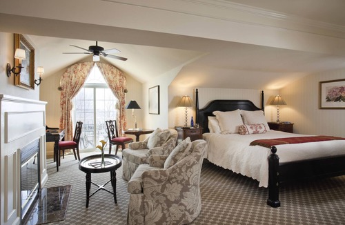 Old Saybrook Center Hotel | Saybrook Point Resort & Marina