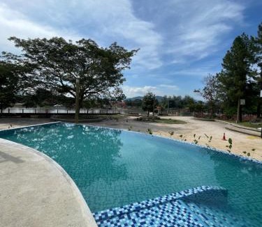 Kampung Kuala Parit Resort | Sayong Resort