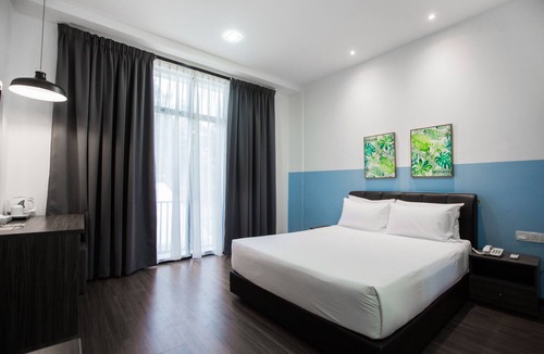 Kampung Kuala Parit Hotel | Sayong Resort