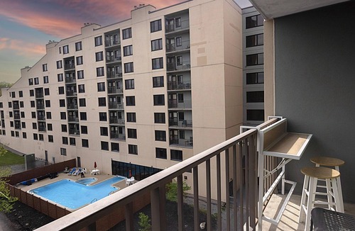 Snowshoe Condo | SC 5410: Dazzling 1BR w/balcony. Ready for you to enjoy this summer w/pool!