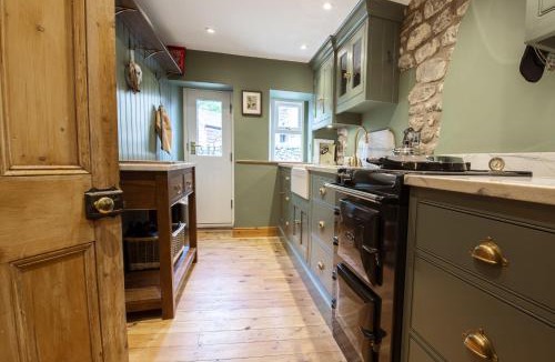 Hebden House | Scala Glen Cottage