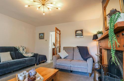 Stone House | Scamnel