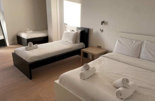 Shoreham-by-Sea Villa | Scandi Beach