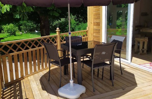 Enquin-sur-Baillons Ski Chalet | Scandinavian style gîte "le clos du cygne" not far from Le Touquet and Berck!
