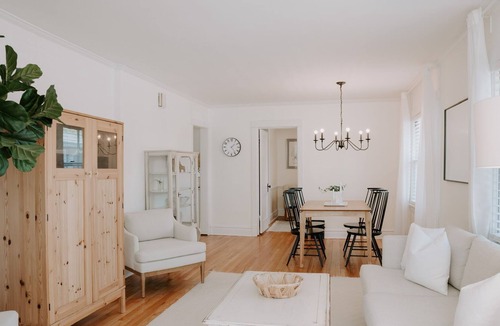 Glen Ellyn House | Scandinavian Inspired - 3 Bedroom