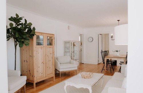 Glen Ellyn House | Scandinavian Inspired - 3 Bedroom