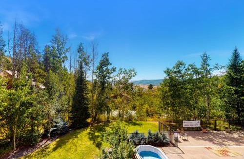 Steamboat Springs Apartment | Scandinavian Lodge 203