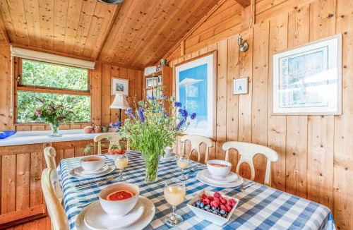 Rock Ski Chalet | Scandinavian Style Lodge in Rock