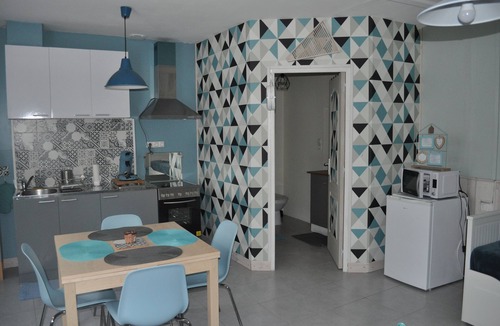 Lauzun Apartment | Scandinavian-style studio