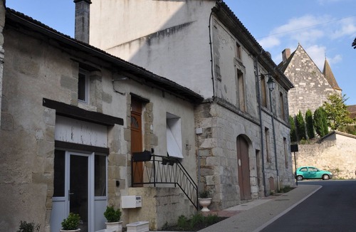 Lauzun Apartment | Scandinavian-style studio