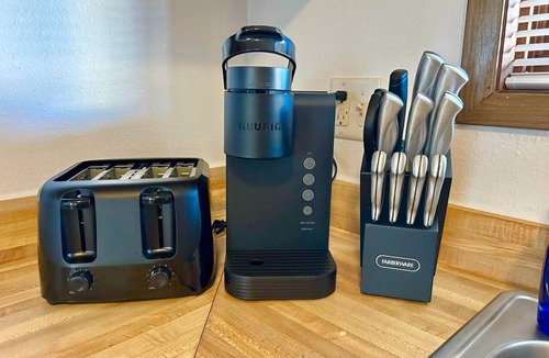 Marion Apartment | Scape to Your Marion Getaway!