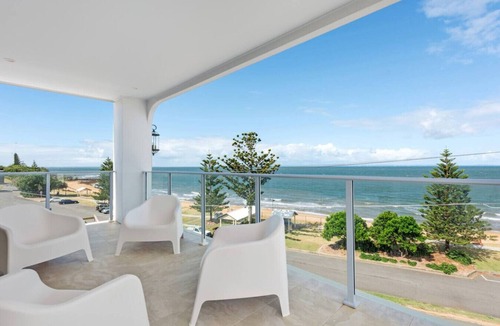 Scarborough Apartment | Scarborough Shores - Waterfront