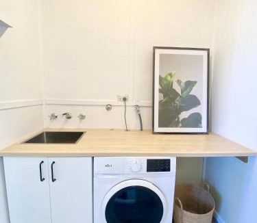 Morwell House | Scenic 3BR Stay | Mountain Views & Peaceful Vibes