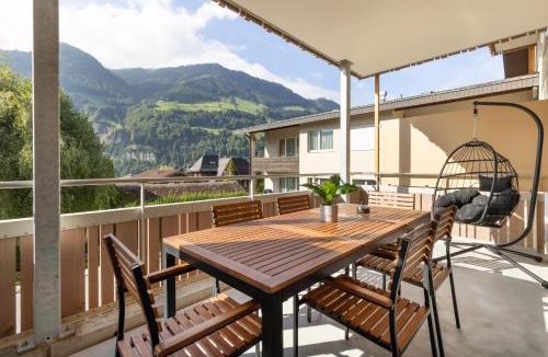 Lungern Apartment | Scenic Apartment with Balcony View & Free Parking