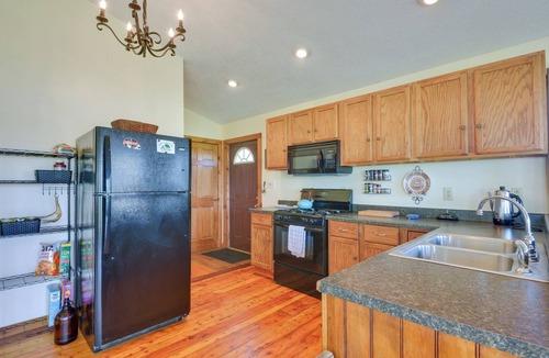 Cape Vincent House | Scenic Cape Vincent Retreat: Walk to Marina!