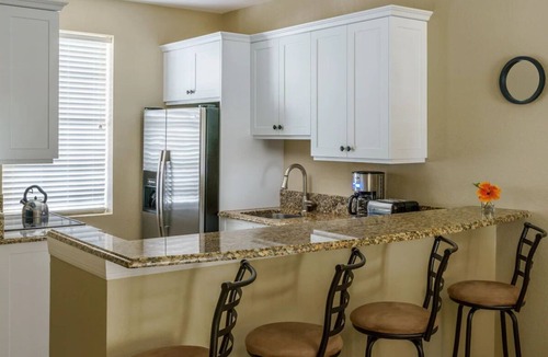 Marco Island Hotel | Scenic Coastal Views, Olde Marco Inn, Deluxe 2BR Suite w/Balcony