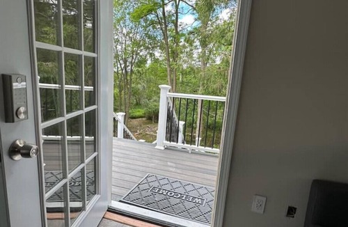 South New Berlin House | Scenic CountryHouse on 122 acresn